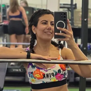 Narges Rostami, online personal trainer